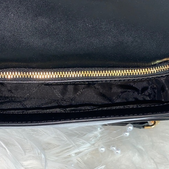 🖤New MICHAEL KORS 🖤LARGE FLAP BLACK CHAIN XBODY - Picture 6 of 10